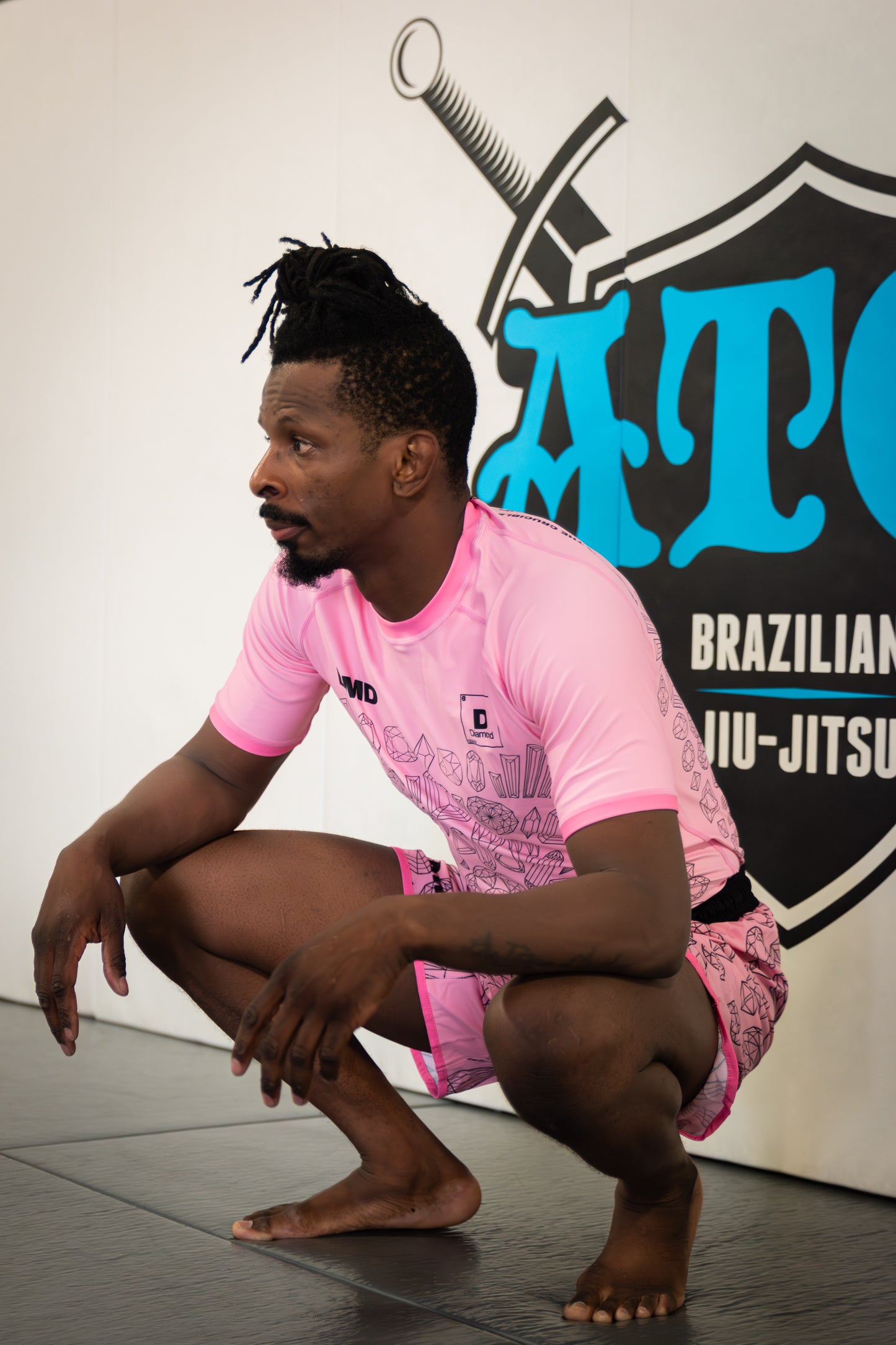(DMD) Diamond Combat Co Pink Diamonds Rash Guard Pack