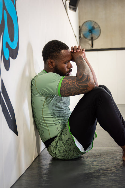 (DMD) Diamond Combat Green Light Rash Guard Set