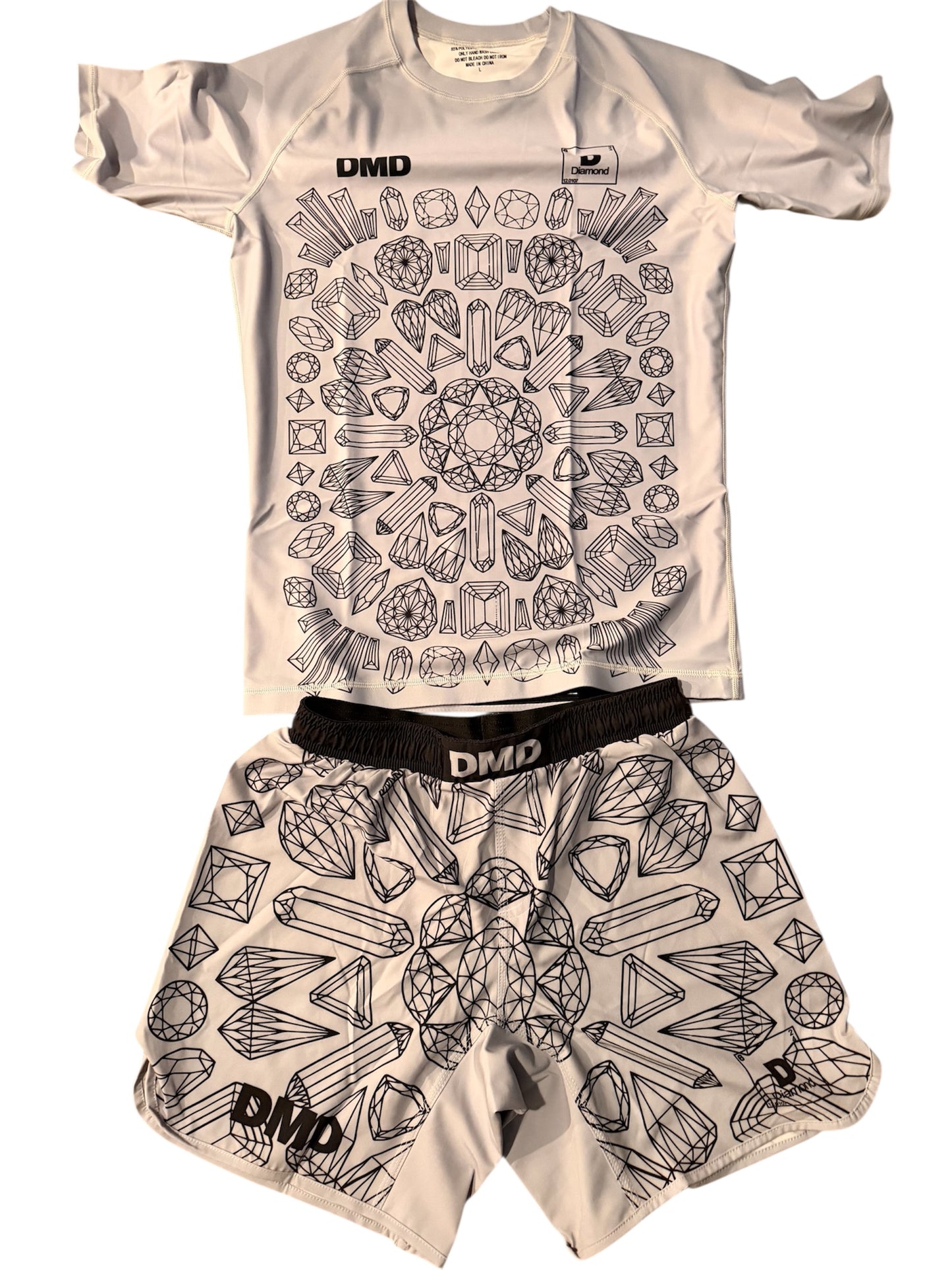 (DMD) Diamond Combat Co Grey Diamonds Rash Guard Pack